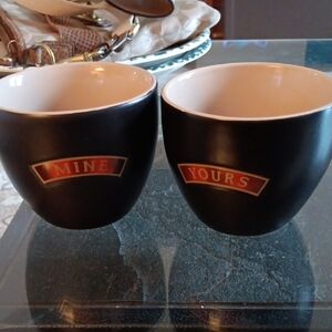 BAILEY'S IRISH CREAM MUGS